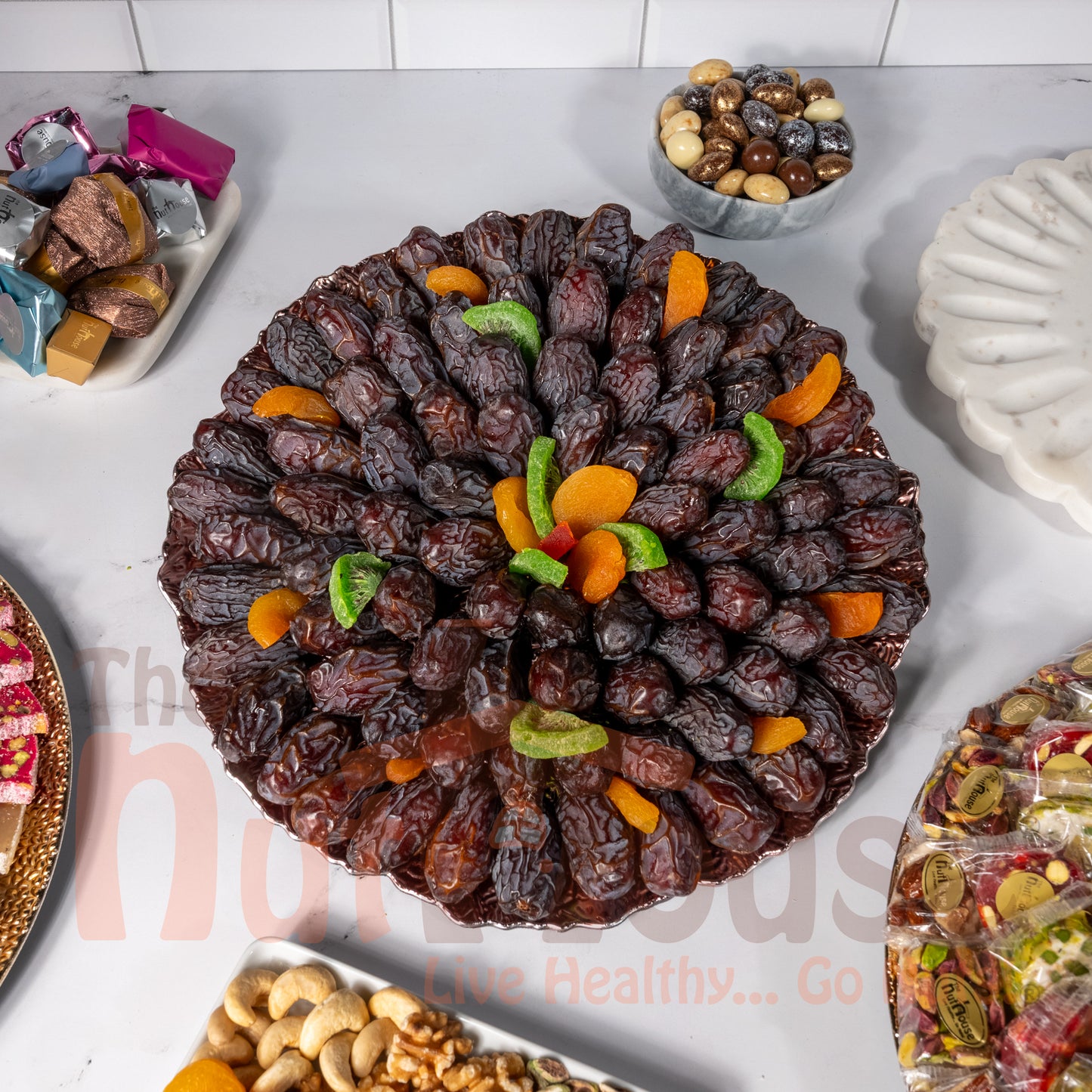 Medjoul Palestinian Dates Gift Platter